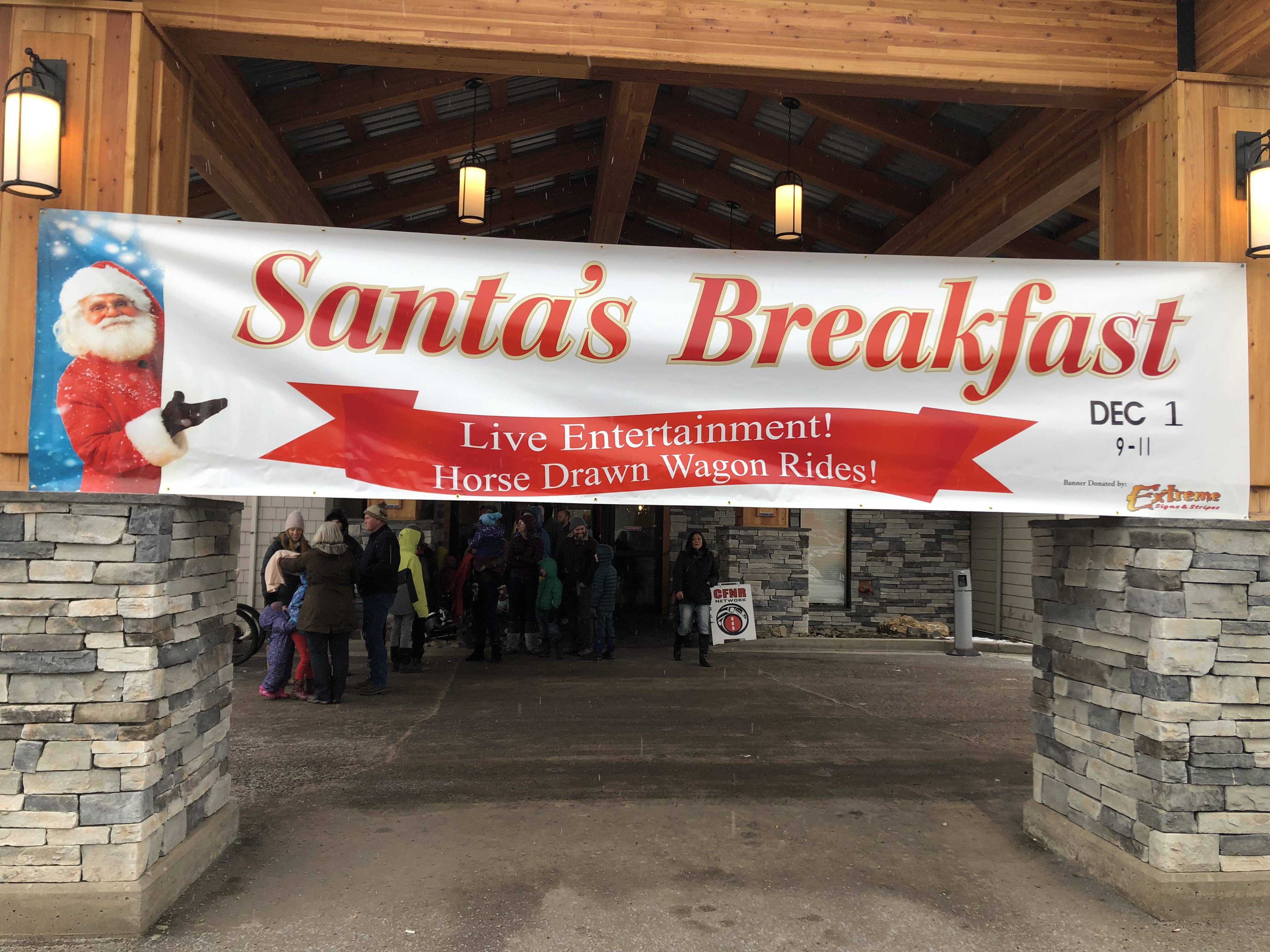 Around 1000 people attend 20th annual Santa's Breakfast My Bulkley